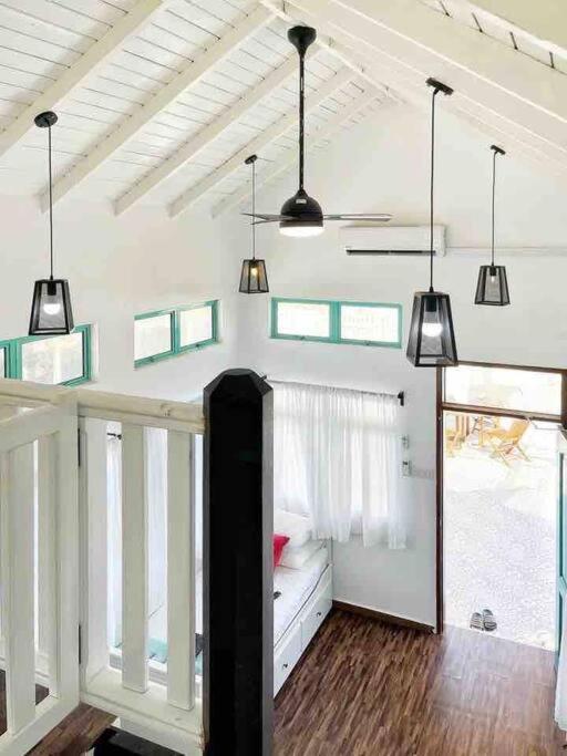 Sea Kecil Tiny House Near Jetty Of Kuala Besut Villa Kampong Nail Buitenkant foto